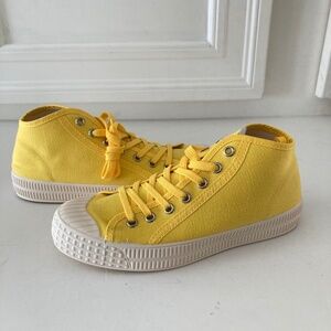 NIB Anthropologie High Top Yellow Canvas Mid Top Sneakers Sz 37